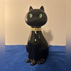 Bath & Body Works 2022 Halloween Black Cat Single Wick Candle Holder. 
NWT.